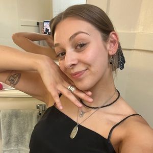 Meet your Posher, Sam